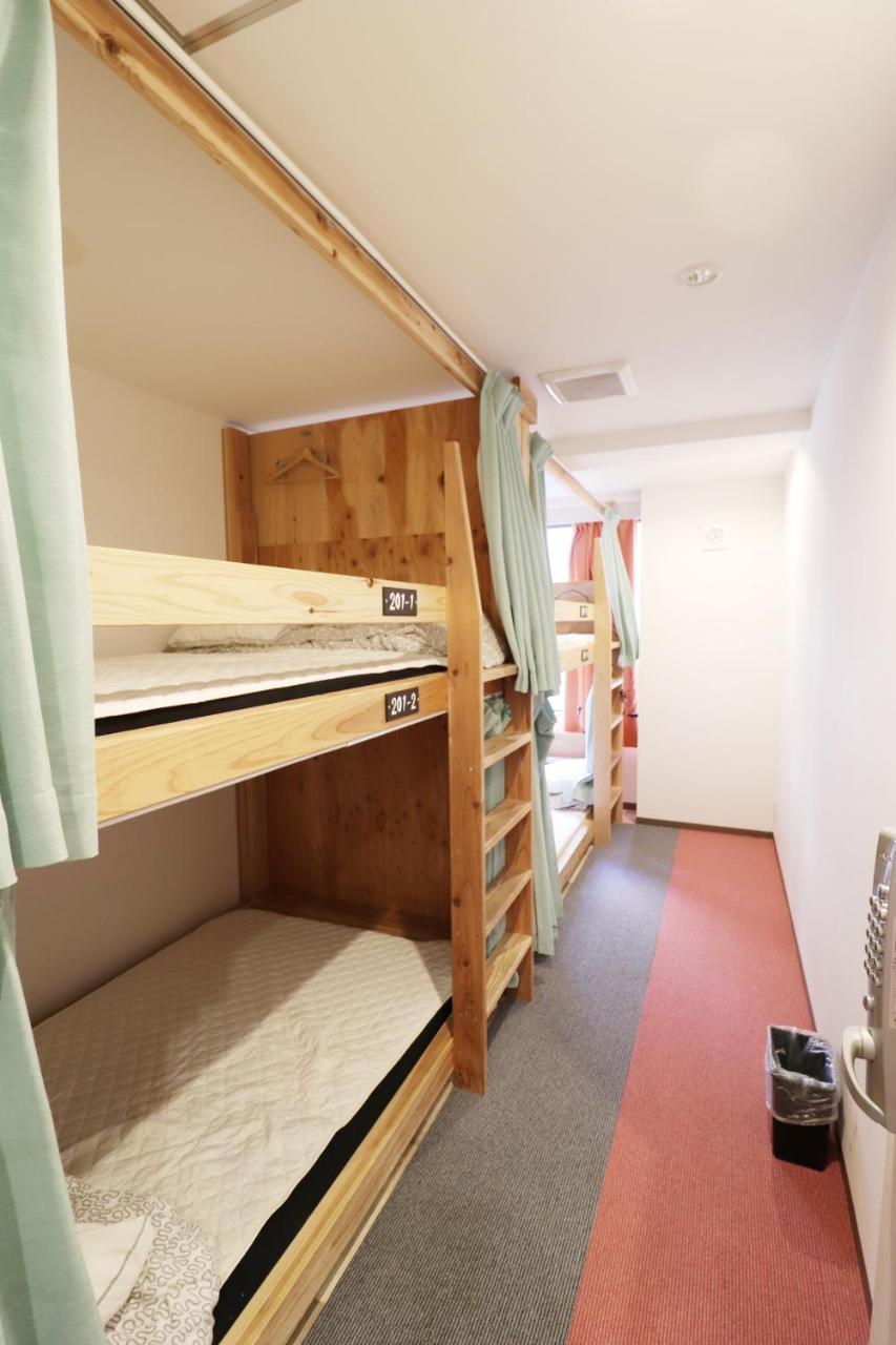 Hostel Teltel Bouzu Osaka Bagian luar foto